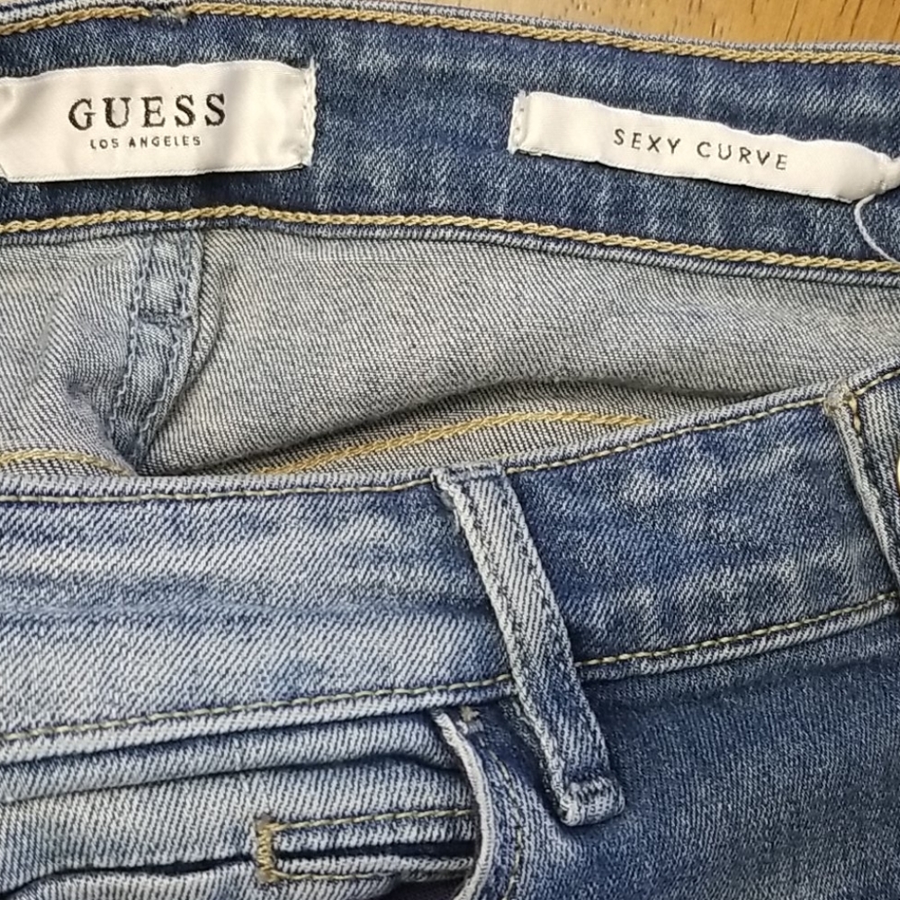 🤩Guess Sexy Curve jeans, size 24❣ - Picture 5 of 9